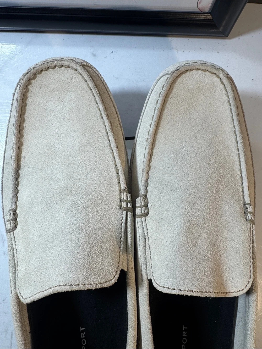 Rockport Men's Cream Leather Slip-On Loafers Style K61617 - Size 11M